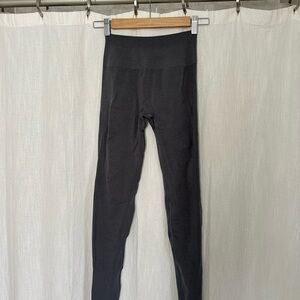 Alphalete Amplify Leggings size small